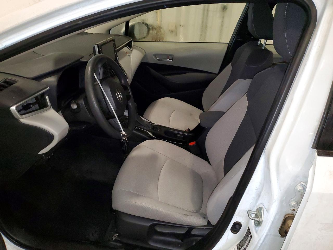 2021 TOYOTA COROLLA LE photo 7