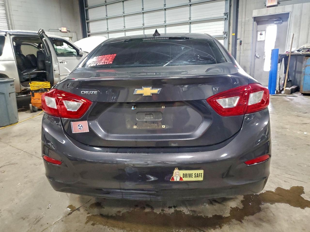 2017 CHEVROLET CRUZE LT photo 6