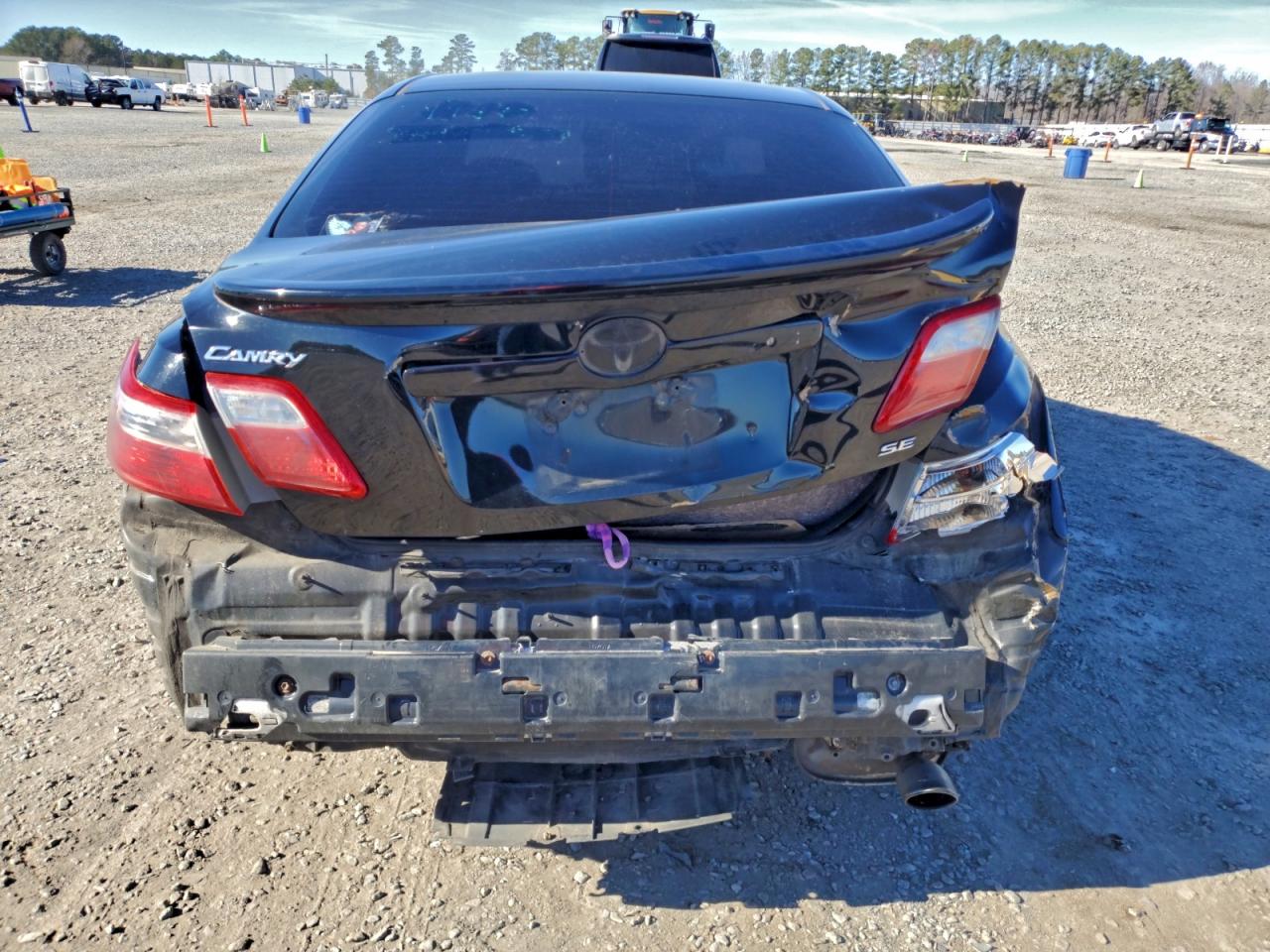 2007 TOYOTA CAMRY SE photo 6