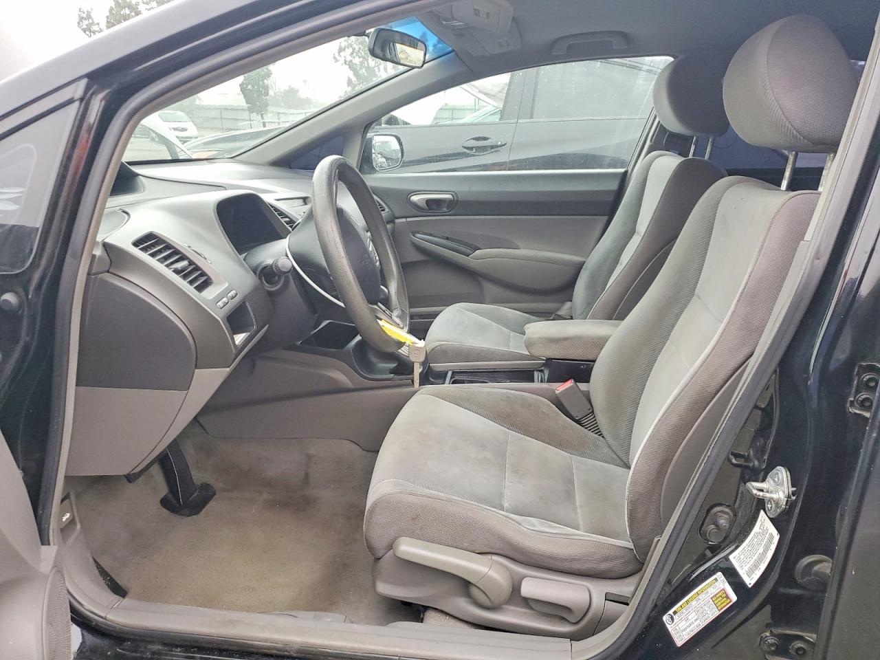 2011 HONDA CIVIC LX photo 7
