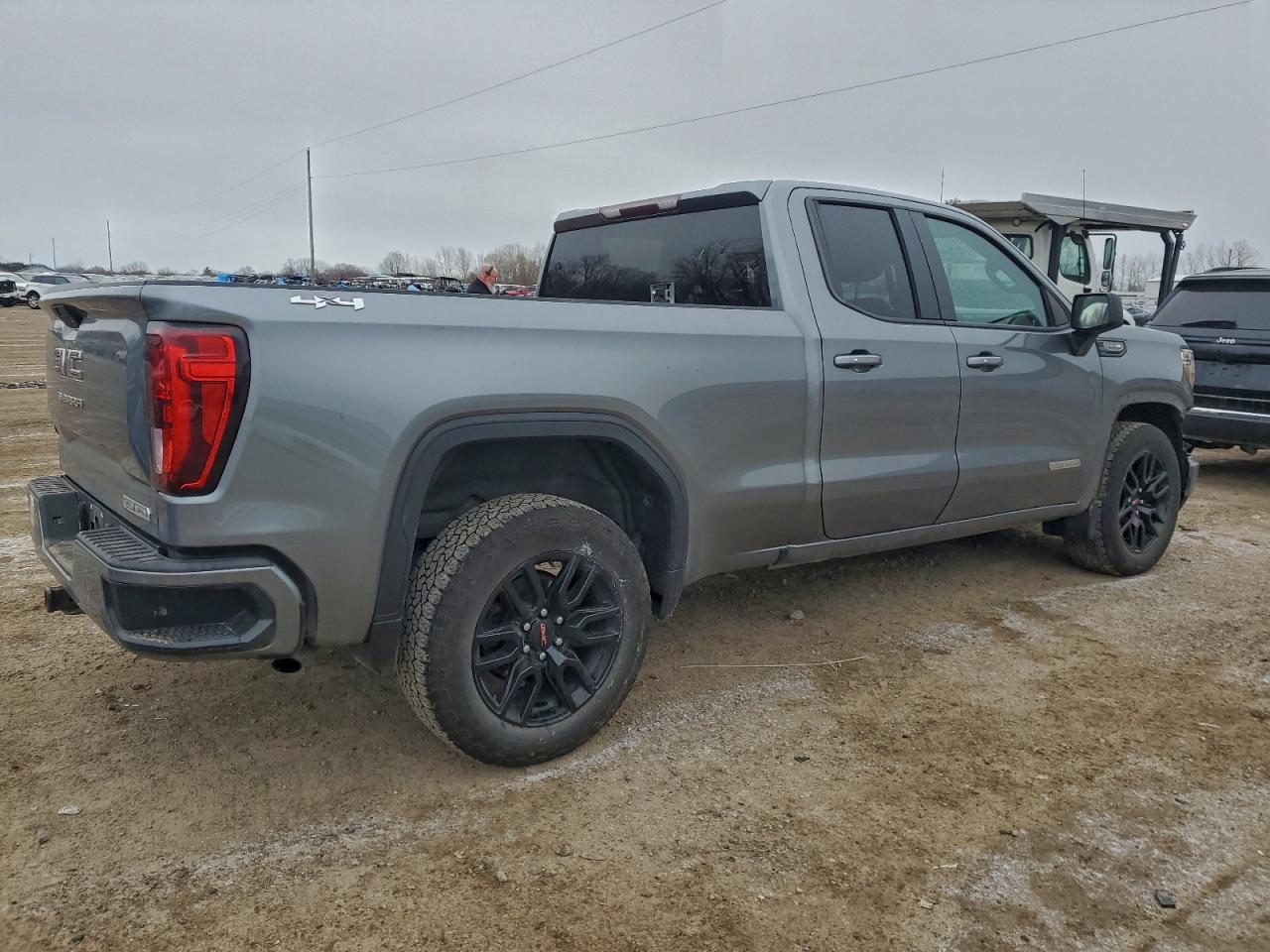 2020 GMC SIERRA K1500 ELEVATION photo 3