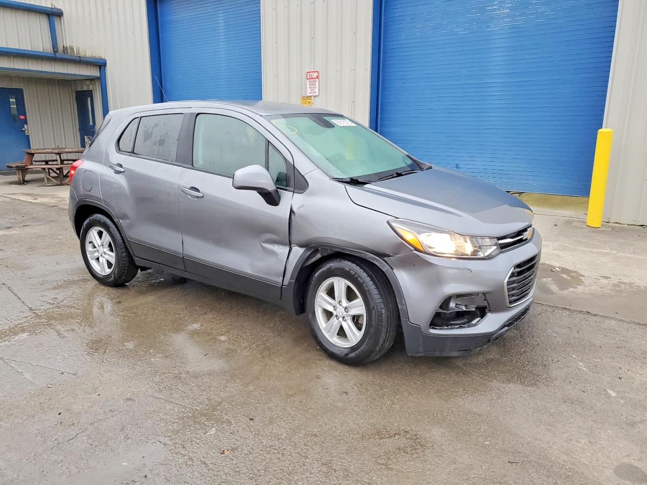 2020 CHEVROLET TRAX LS photo 4