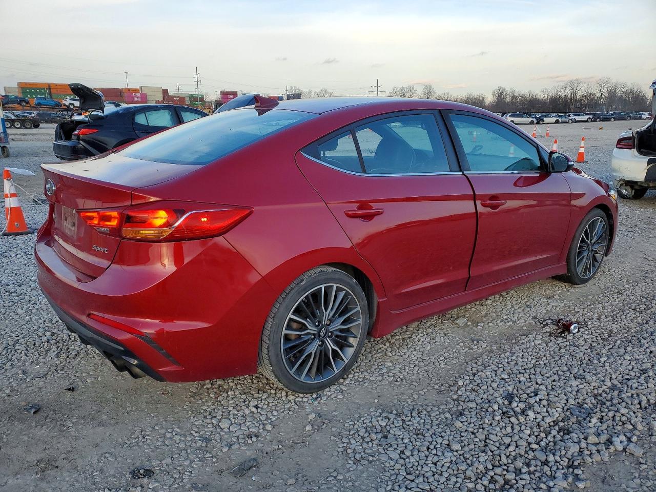 2018 HYUNDAI ELANTRA SPORT photo 5