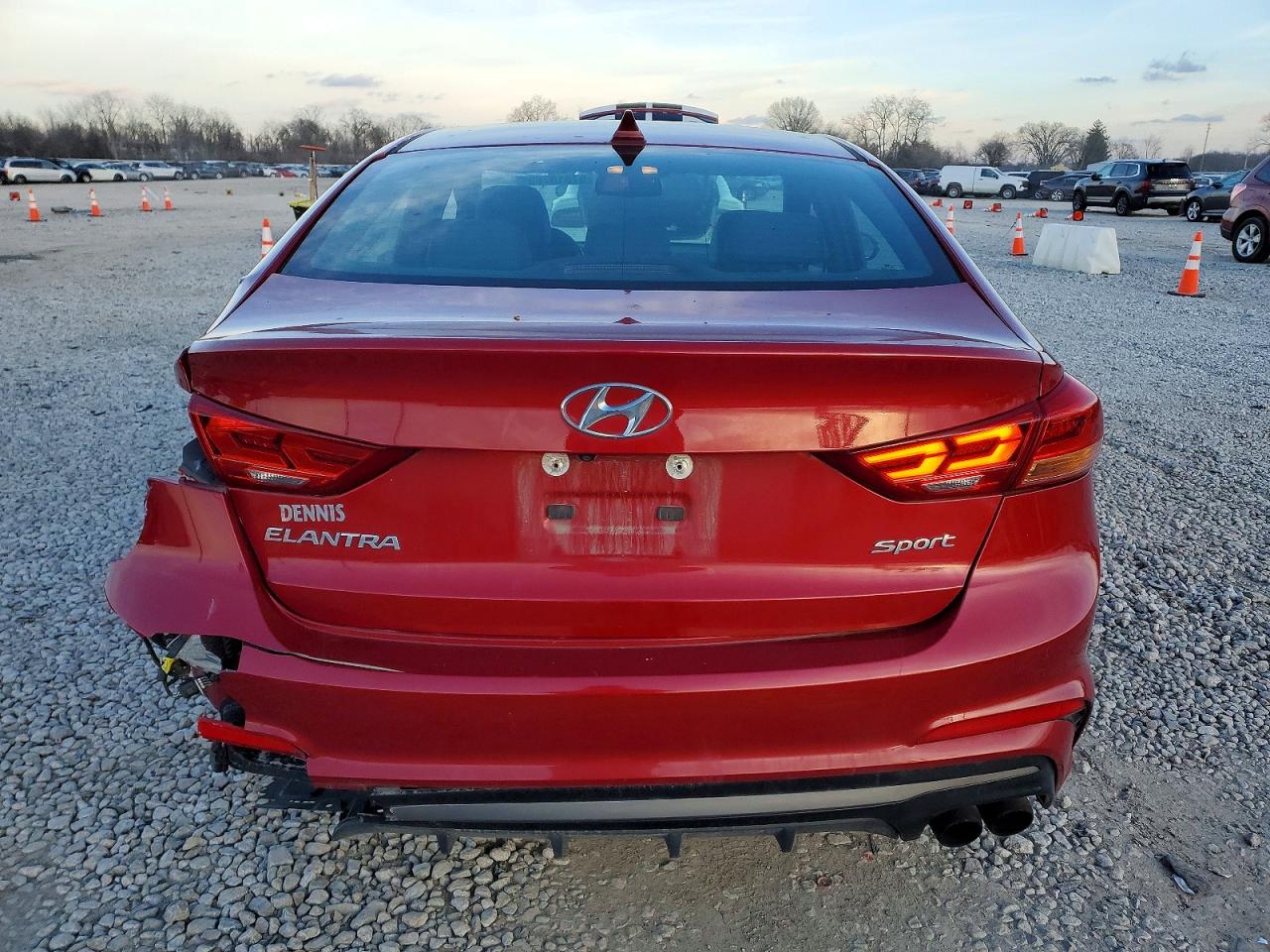 2018 HYUNDAI ELANTRA SPORT photo 11