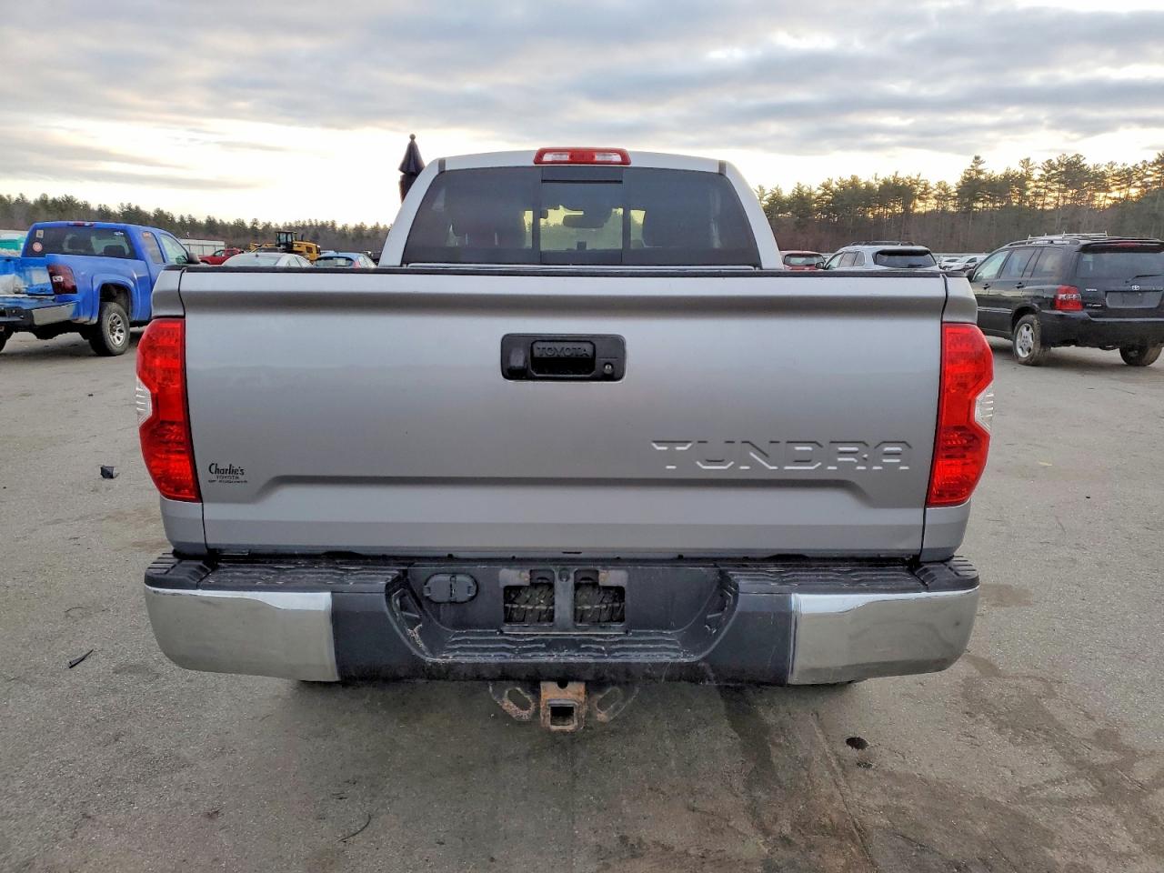 2018 TOYOTA TUNDRA DOUBLE CAB SR photo 6