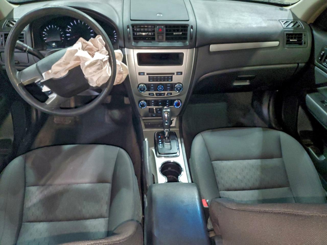 2010 FORD FUSION SE photo 8