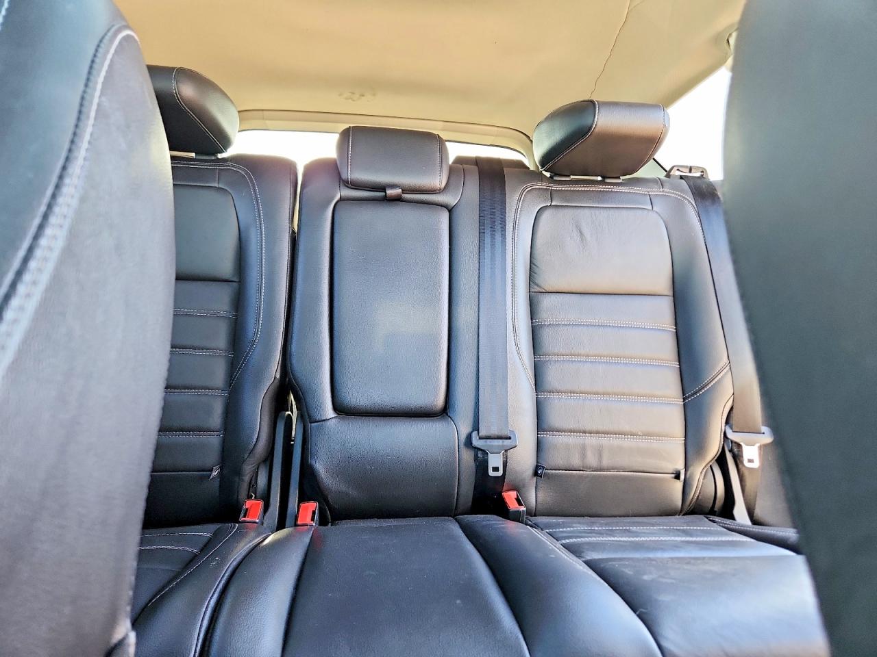 2017 FORD ESCAPE TITANIUM photo 10