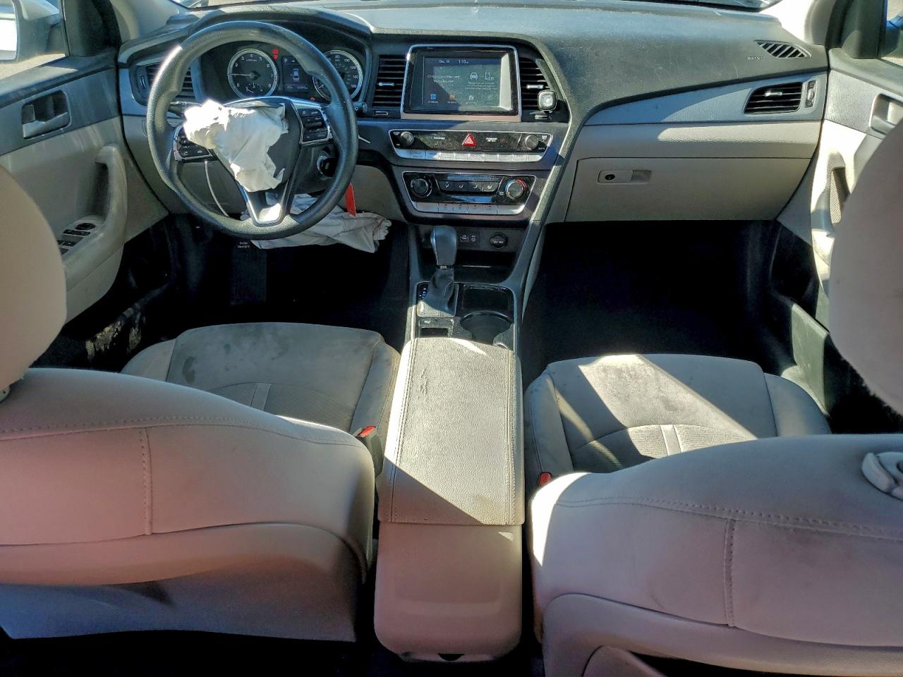 2018 HYUNDAI SONATA SE photo 29