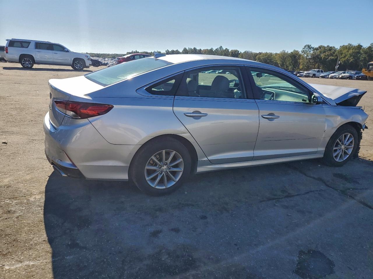 2018 HYUNDAI SONATA SE photo 9