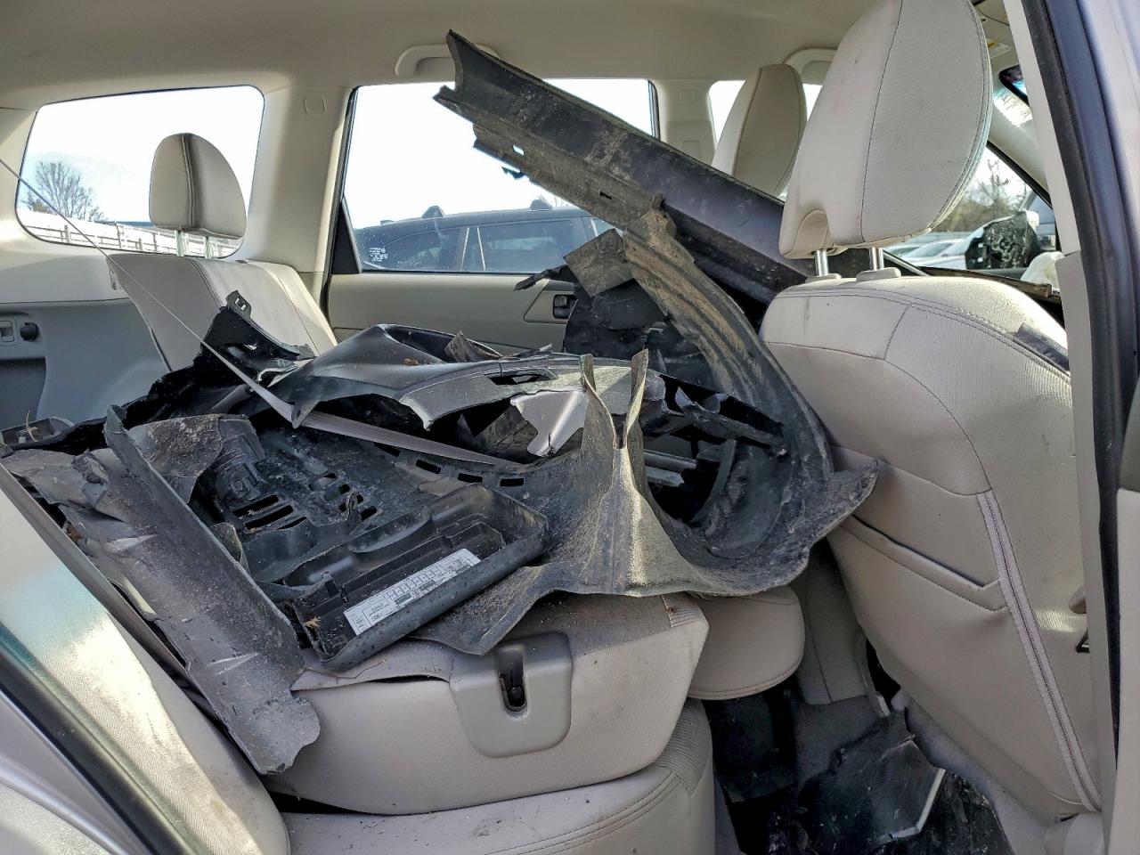 2010 SUBARU FORESTER XS photo 11