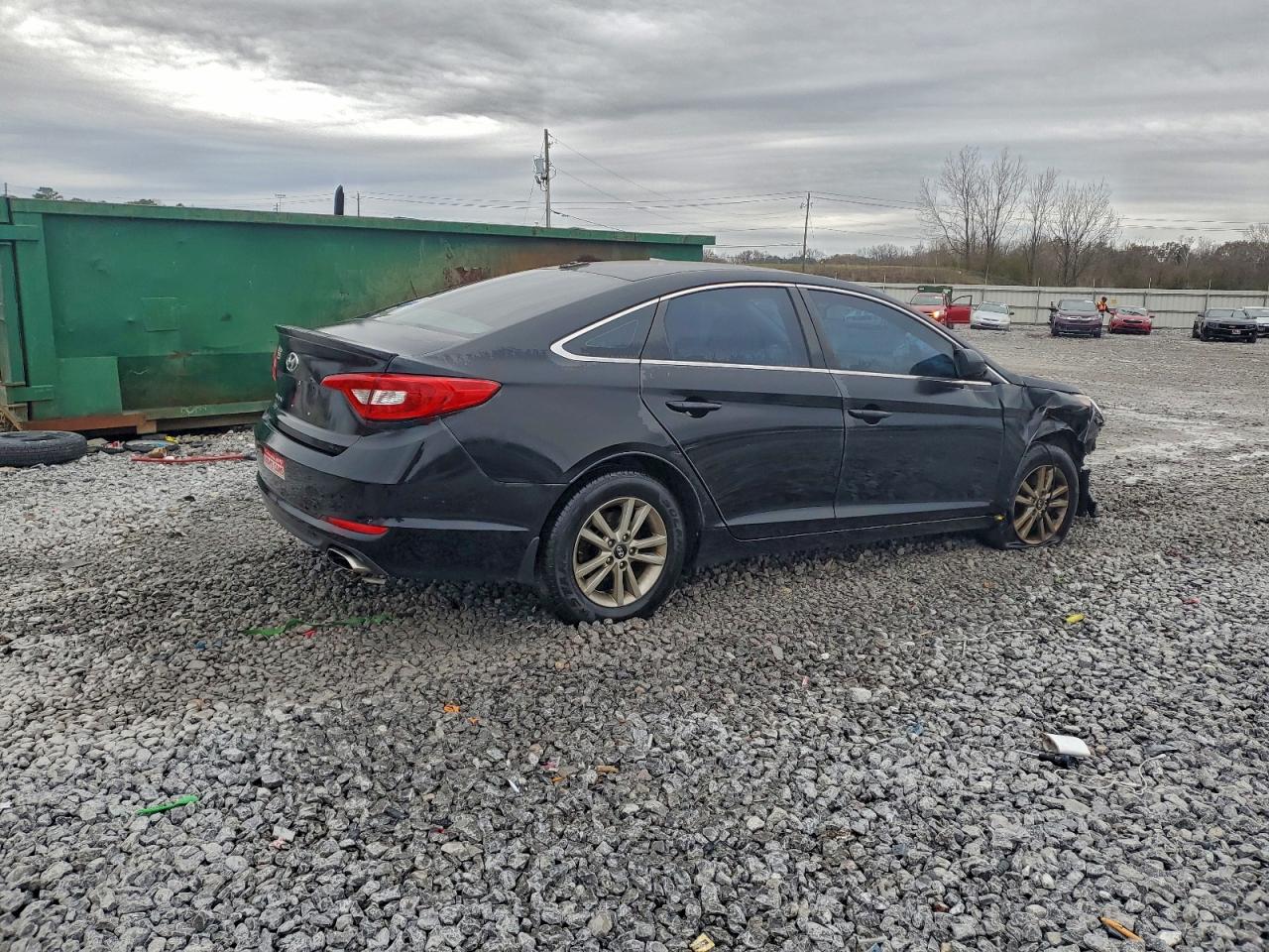 2015 HYUNDAI SONATA SE photo 4