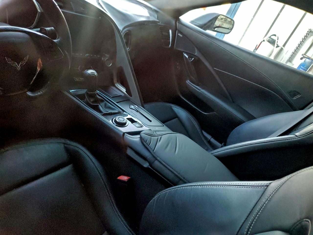 2015 CHEVROLET CORVETTE STINGRAY 1LT photo 22