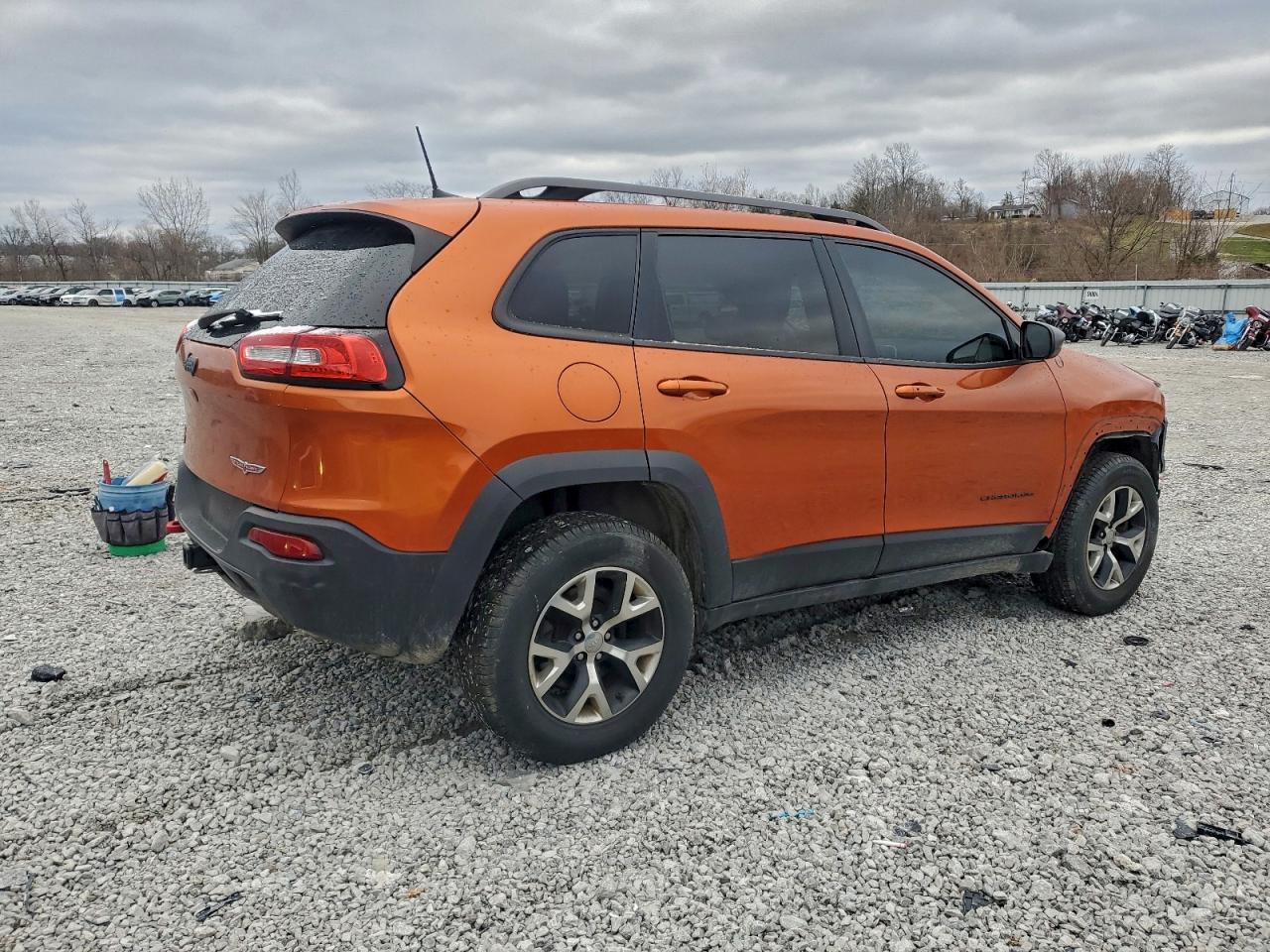 2016 JEEP CHEROKEE TRAILHAWK photo 5