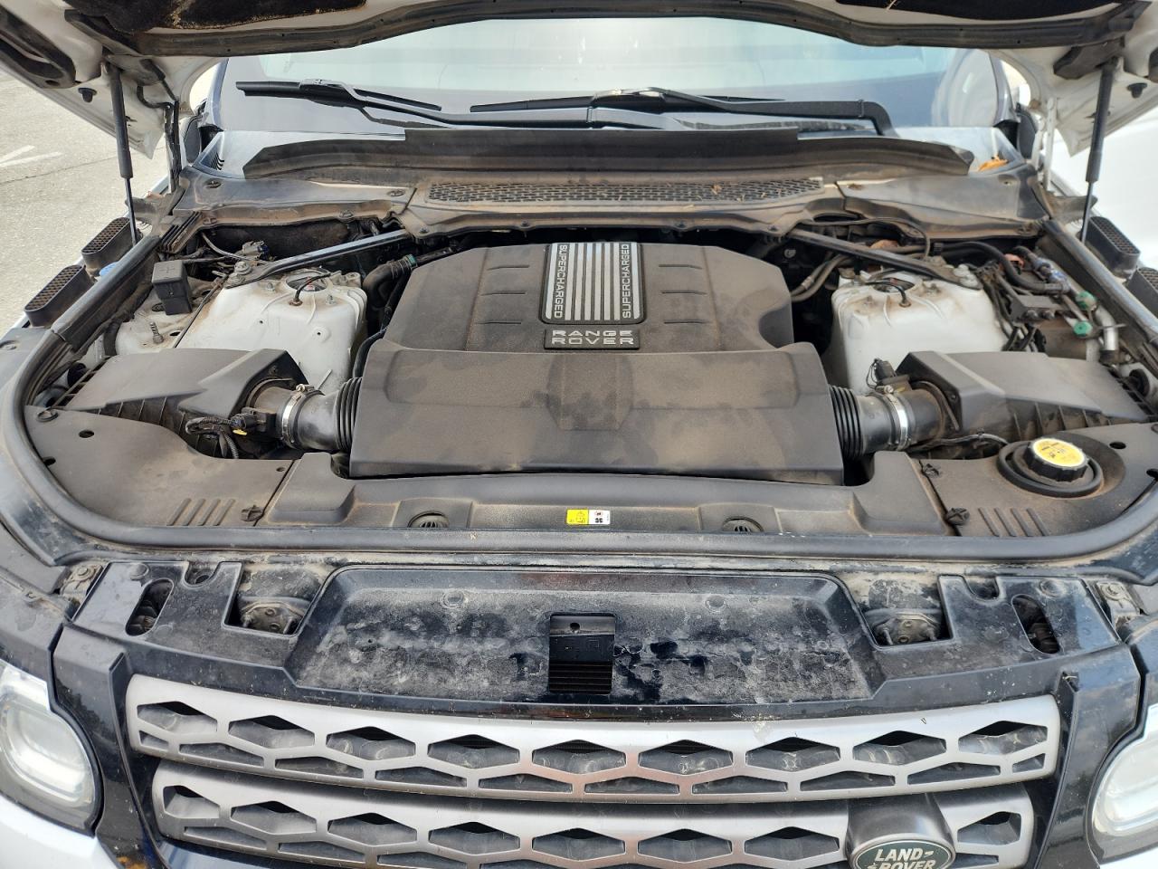 2014 LAND ROVER RANGE ROVER SPORT SE photo 12