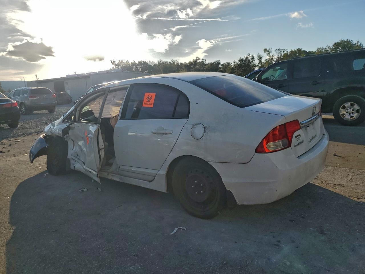 2010 HONDA CIVIC LX photo 2