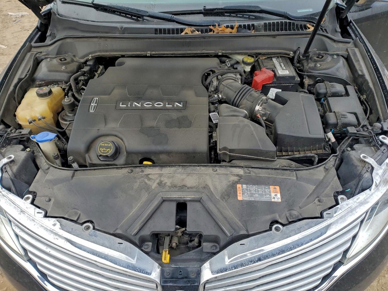 2016 LINCOLN MKZ photo 11