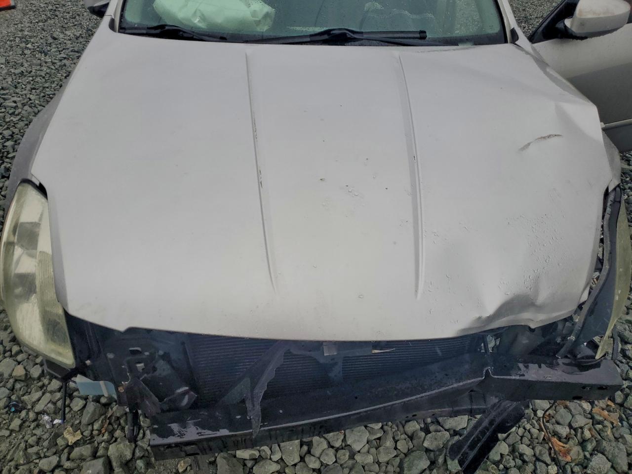 2005 NISSAN MAXIMA SE photo 11