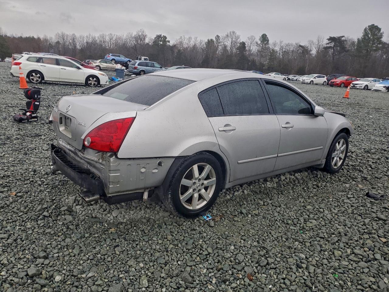 2005 NISSAN MAXIMA SE photo 3