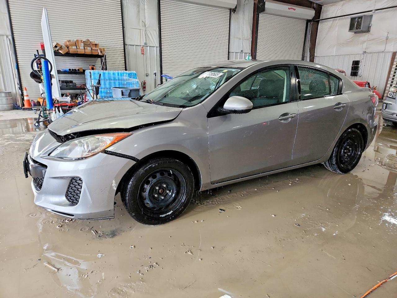 2013 MAZDA 3