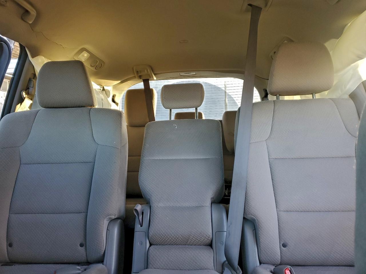 2016 HONDA ODYSSEY SE photo 10