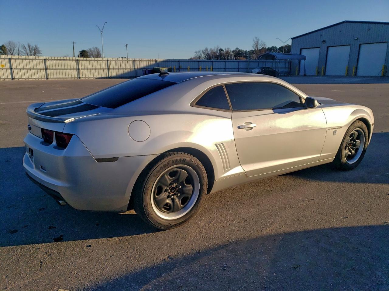 2013 CHEVROLET CAMARO LS photo 3
