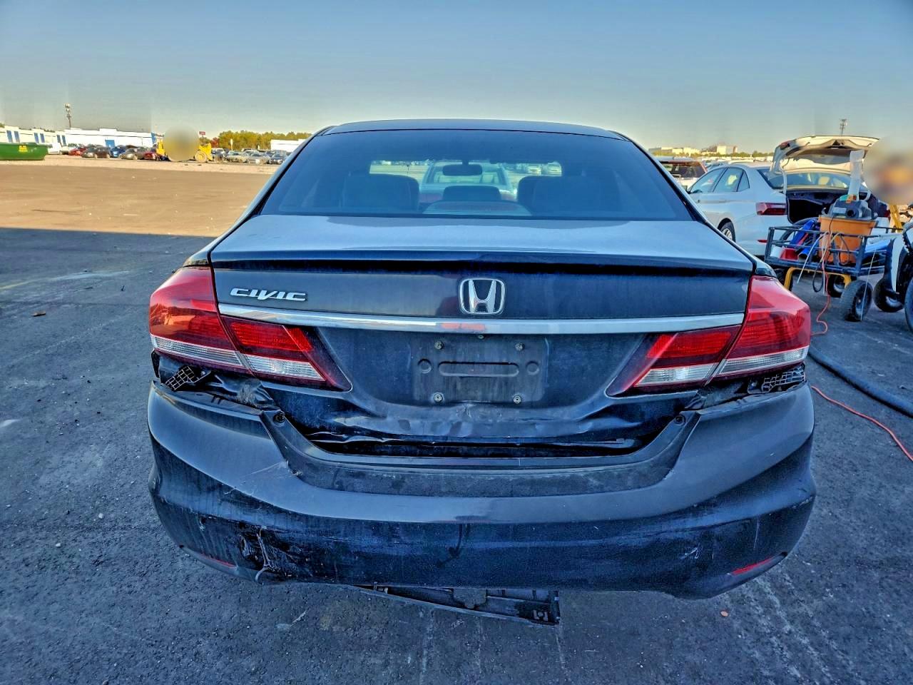 2013 HONDA CIVIC LX photo 6