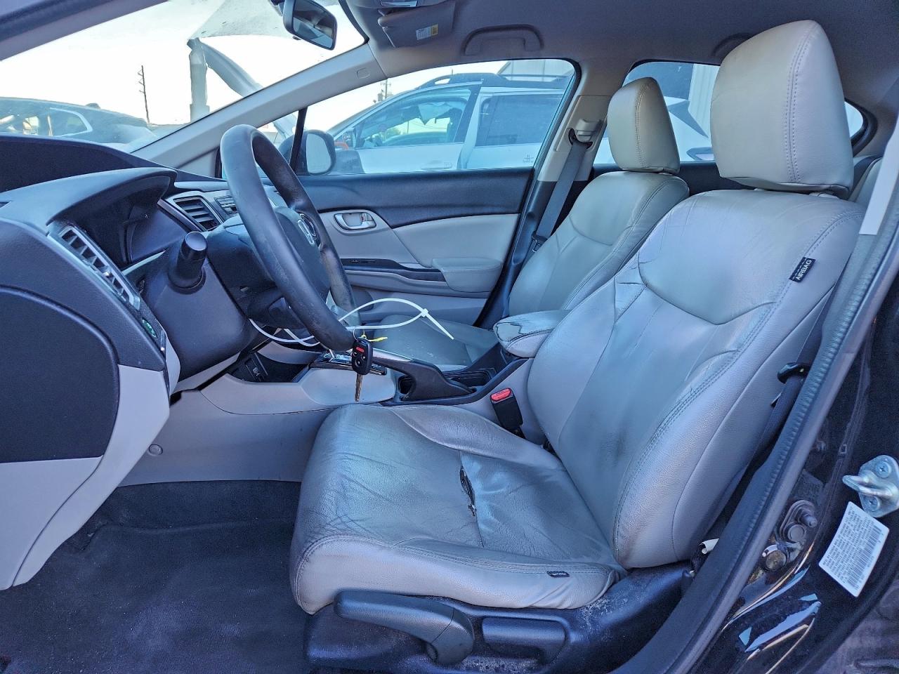 2013 HONDA CIVIC LX photo 7