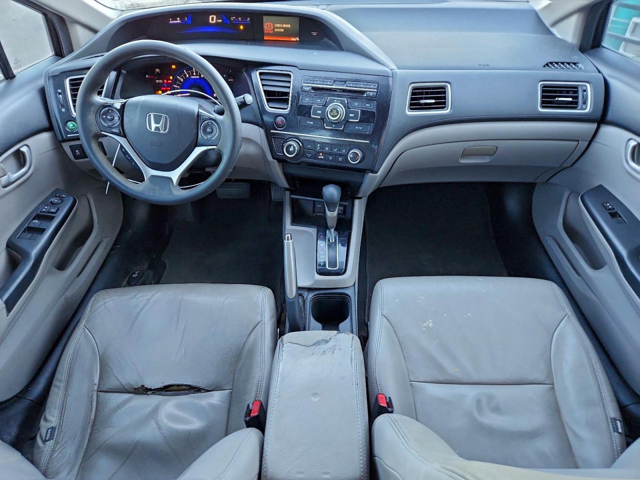 2013 HONDA CIVIC LX photo 8