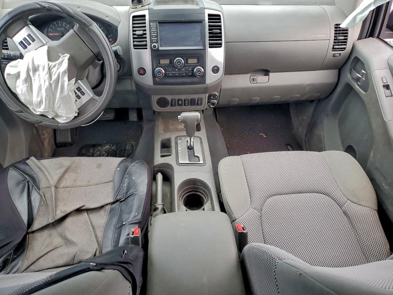 2019 NISSAN FRONTIER photo 8
