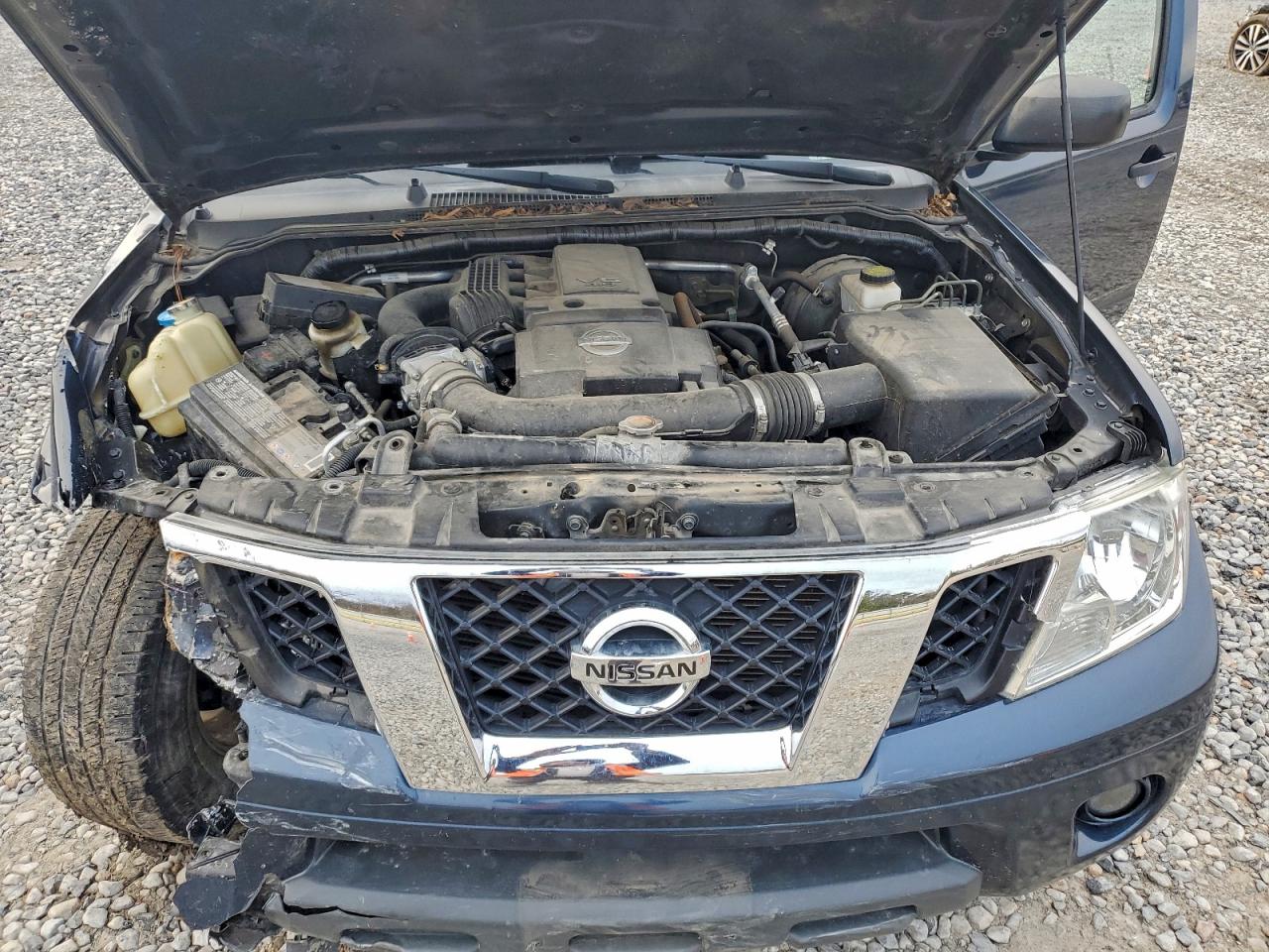 2019 NISSAN FRONTIER photo 11