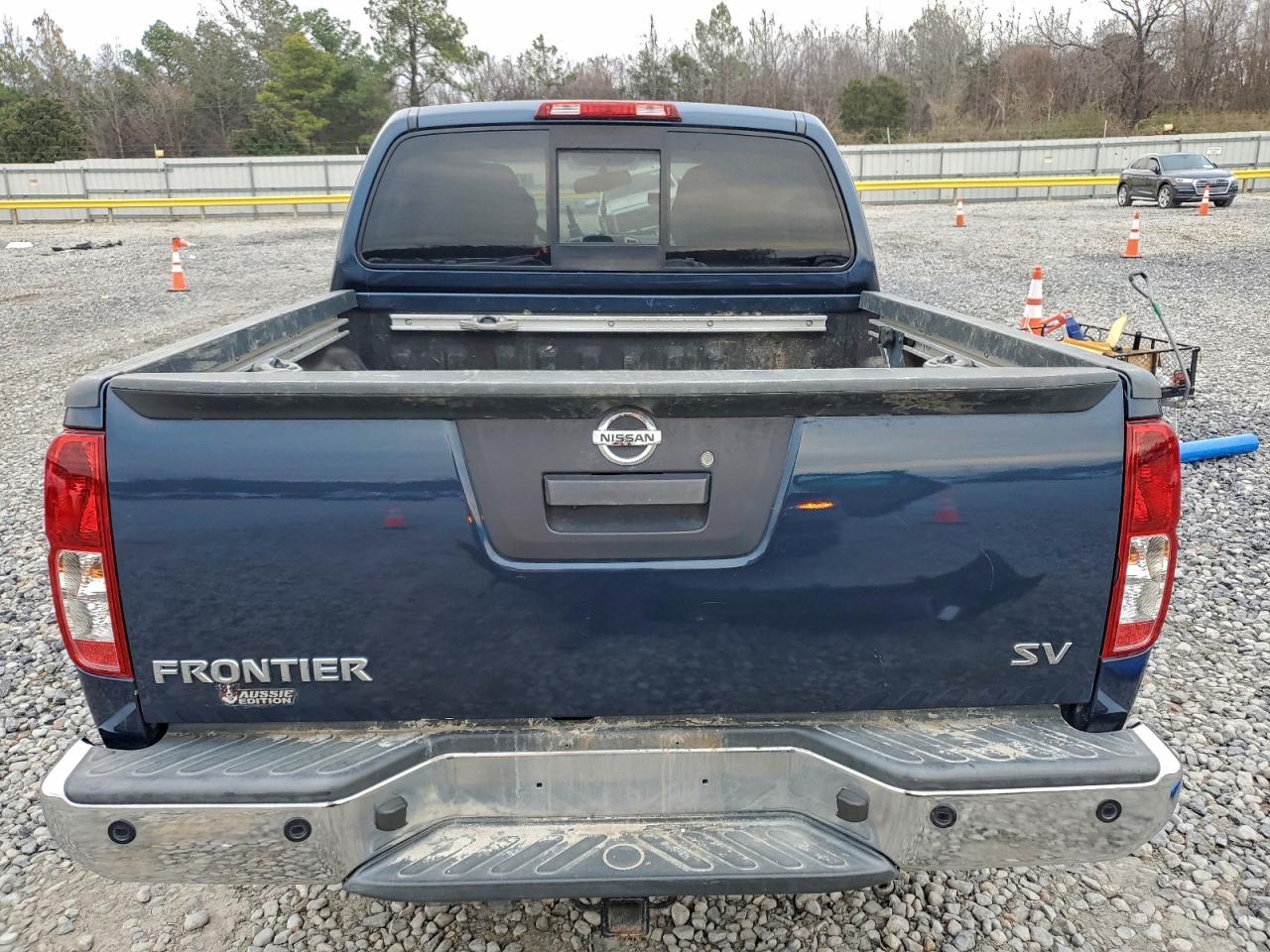 2019 NISSAN FRONTIER photo 6