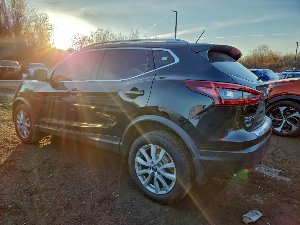 2020 NISSAN ROGUE SPORT S photo 2