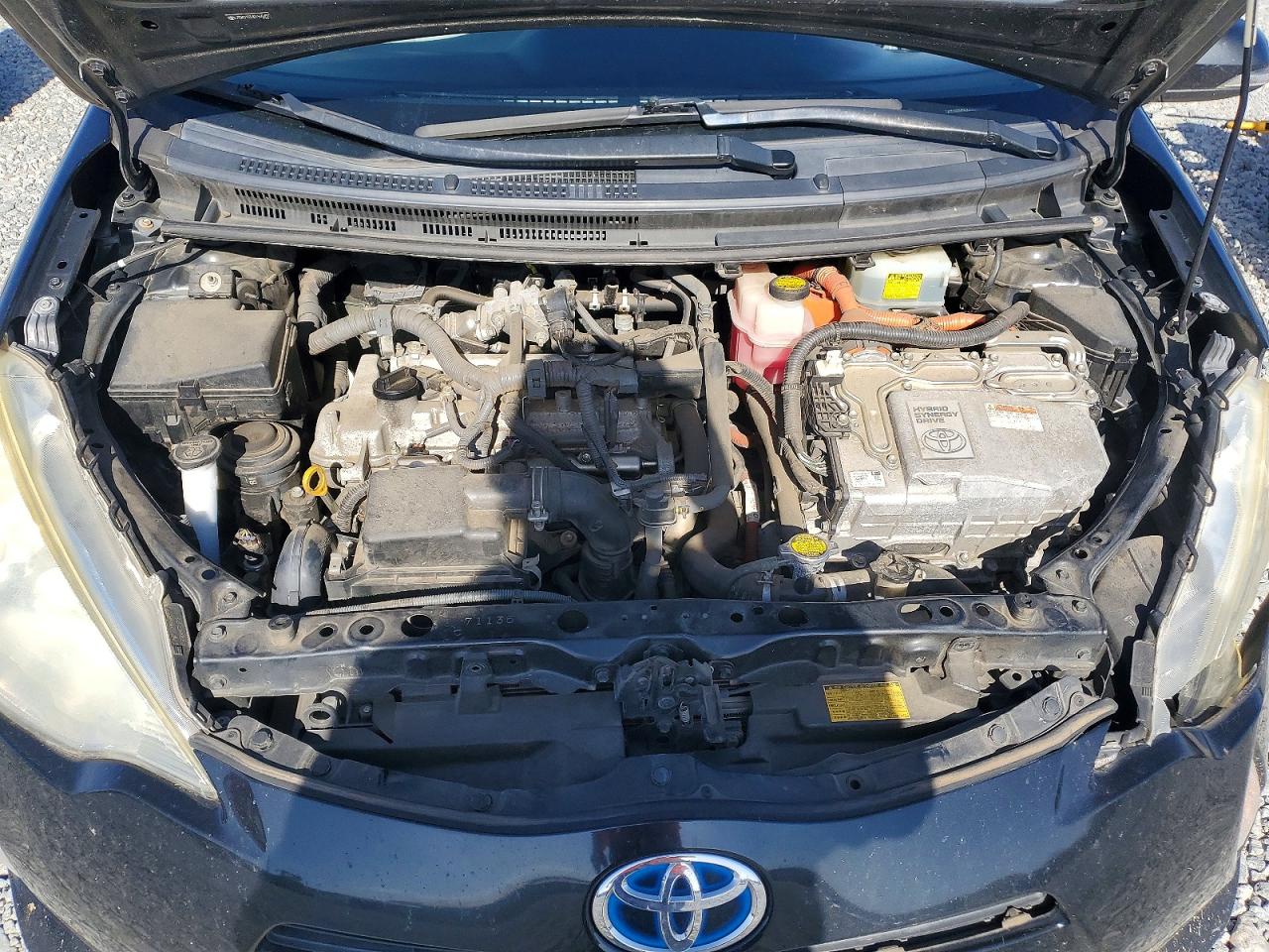 2013 TOYOTA PRIUS C photo 11
