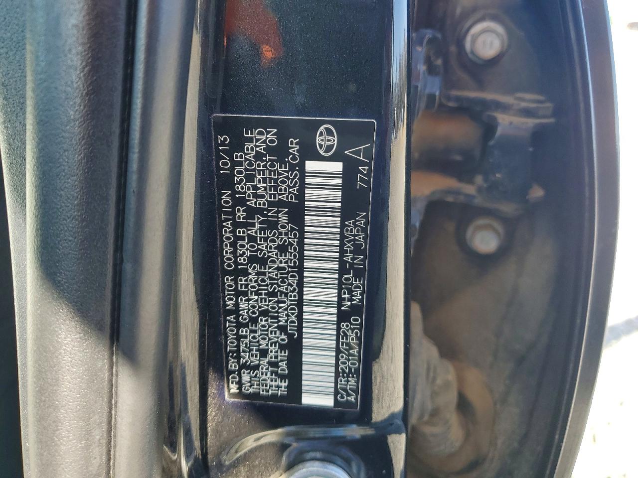 2013 TOYOTA PRIUS C photo 12