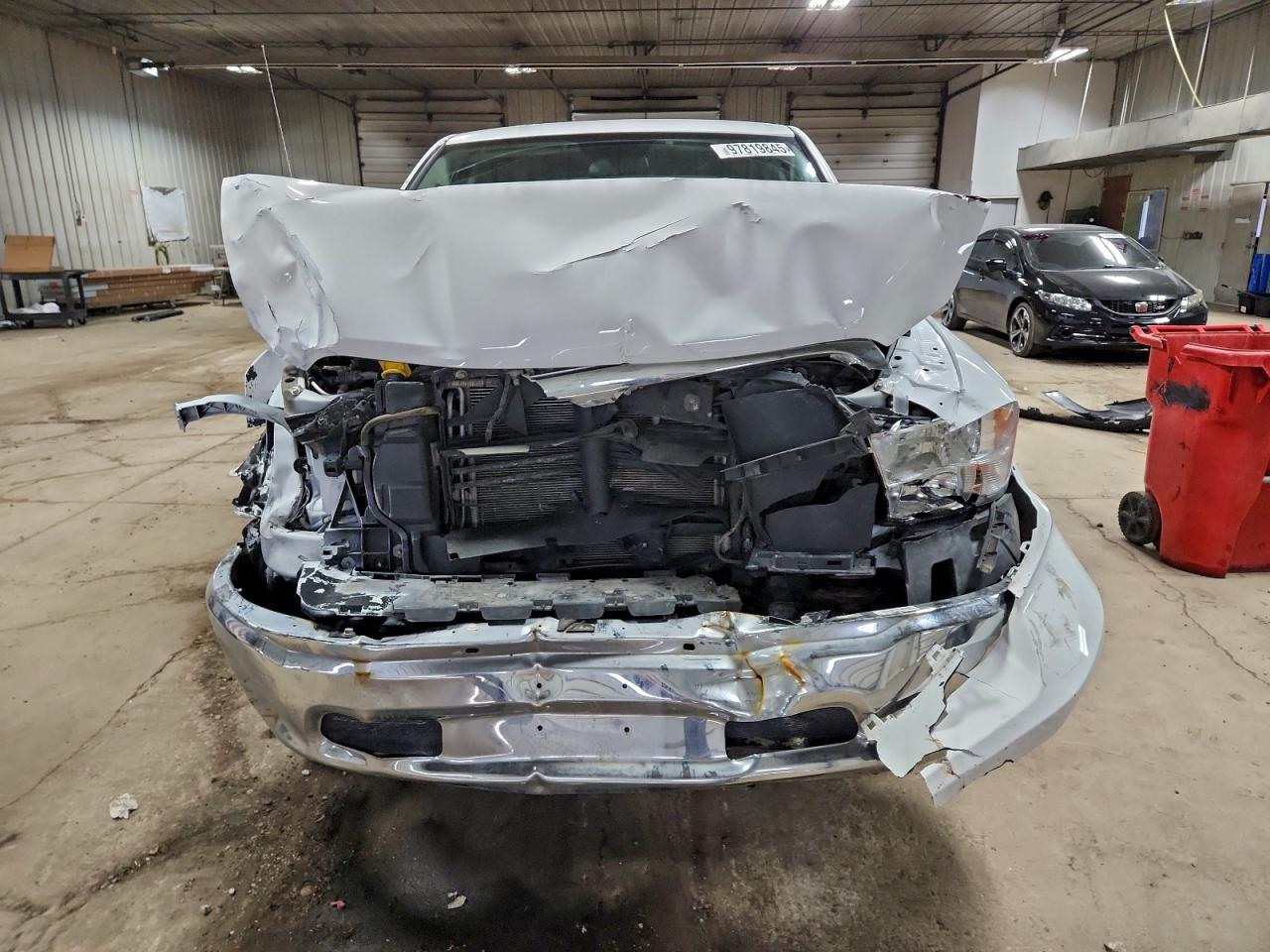 2022 RAM 1500 CLASSIC SLT photo 5