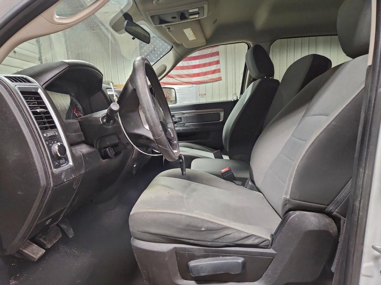 2022 RAM 1500 CLASSIC SLT photo 7