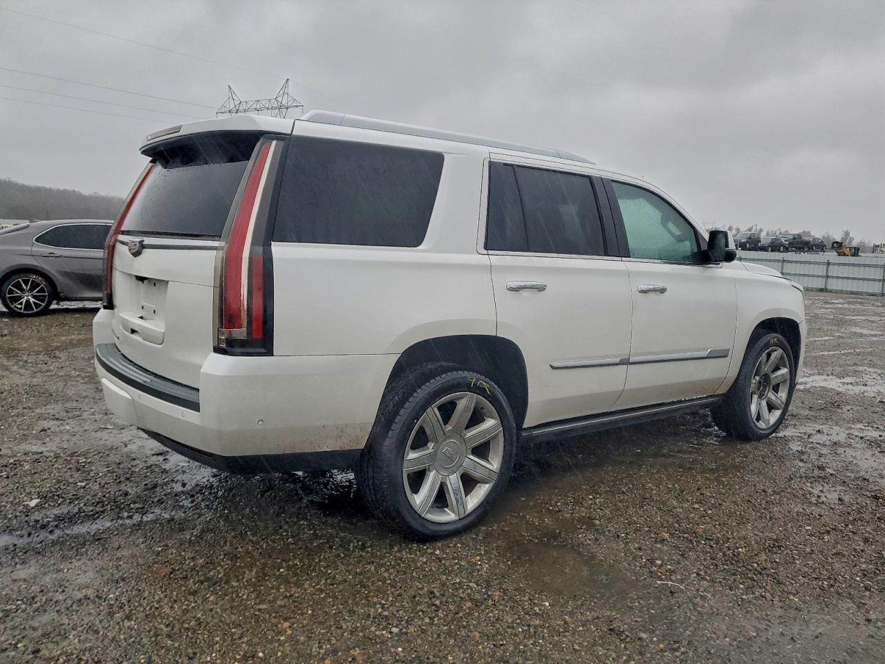 2020 CADILLAC ESCALADE PREMIUM LUXURY photo 3