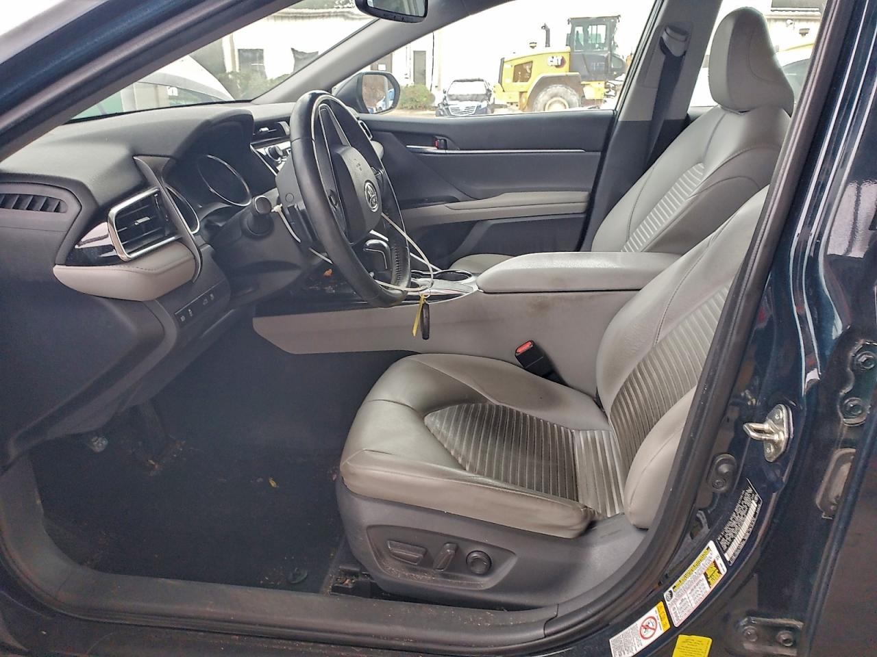 2018 TOYOTA CAMRY L photo 7