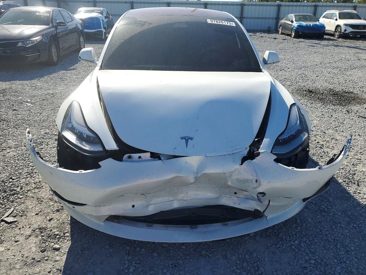 2018 TESLA MODEL 3 photo 5