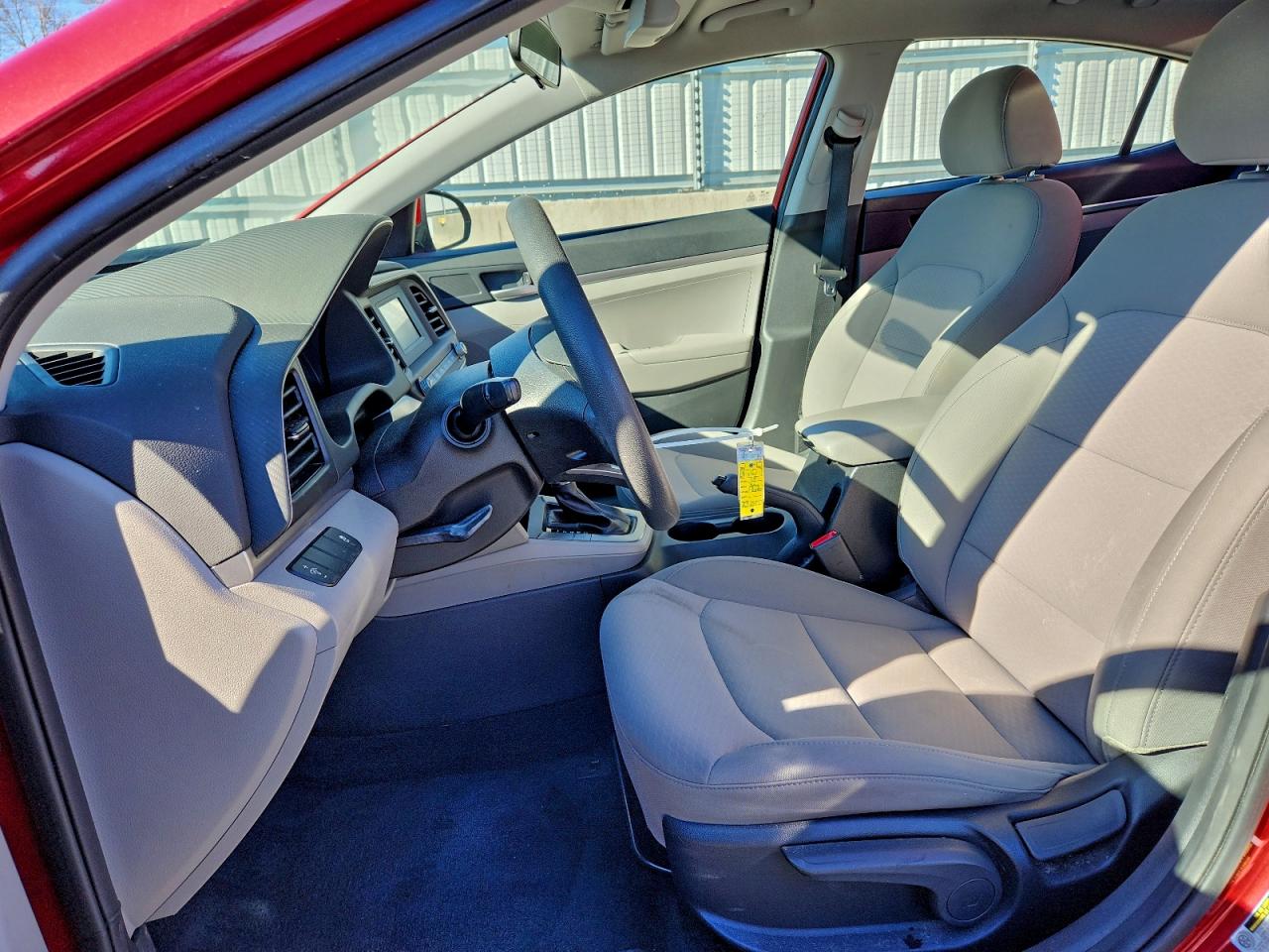 2019 HYUNDAI ELANTRA SE photo 7