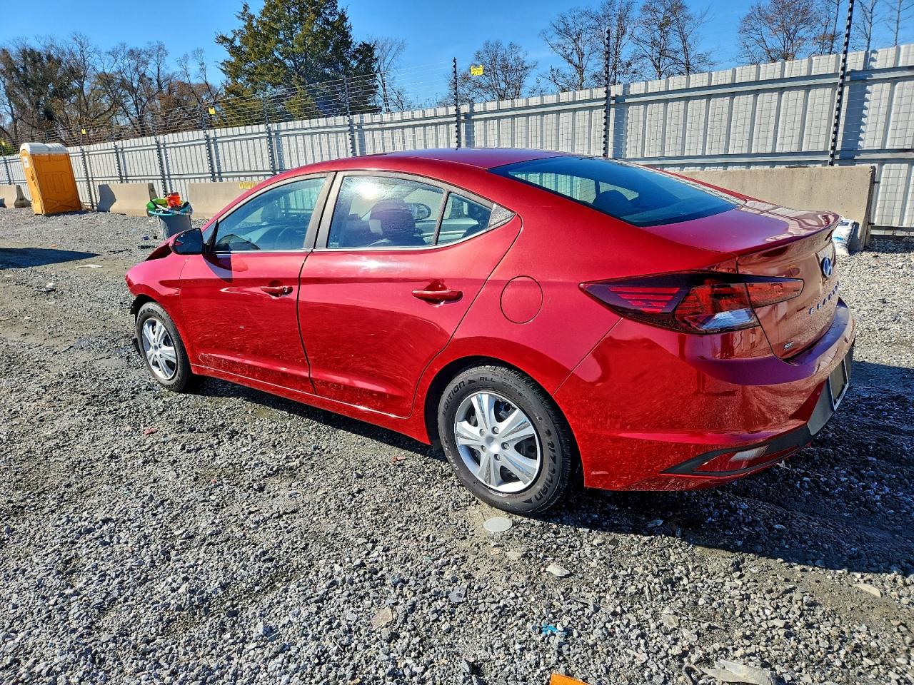 2019 HYUNDAI ELANTRA SE photo 2