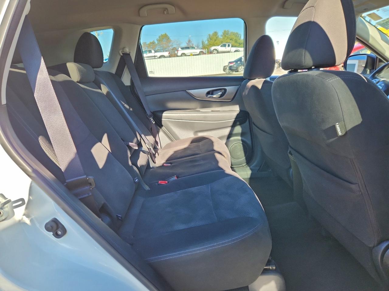 2016 NISSAN ROGUE photo 21