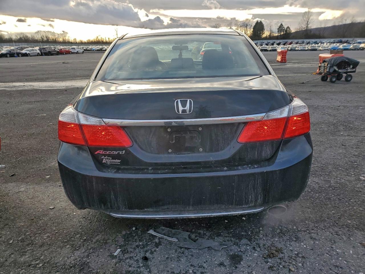 2015 HONDA ACCORD LX photo 6