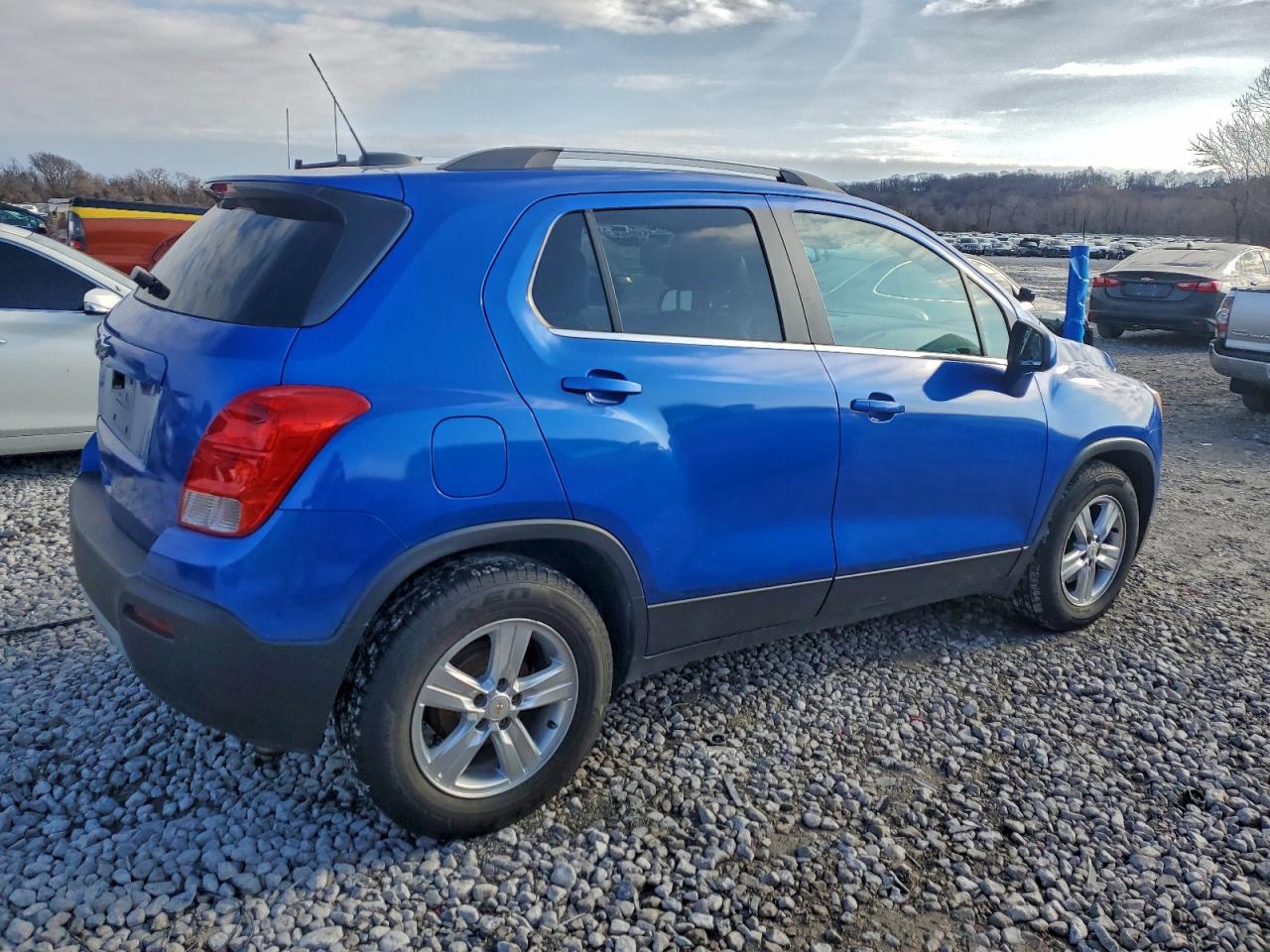 2015 CHEVROLET TRAX 1LT photo 3