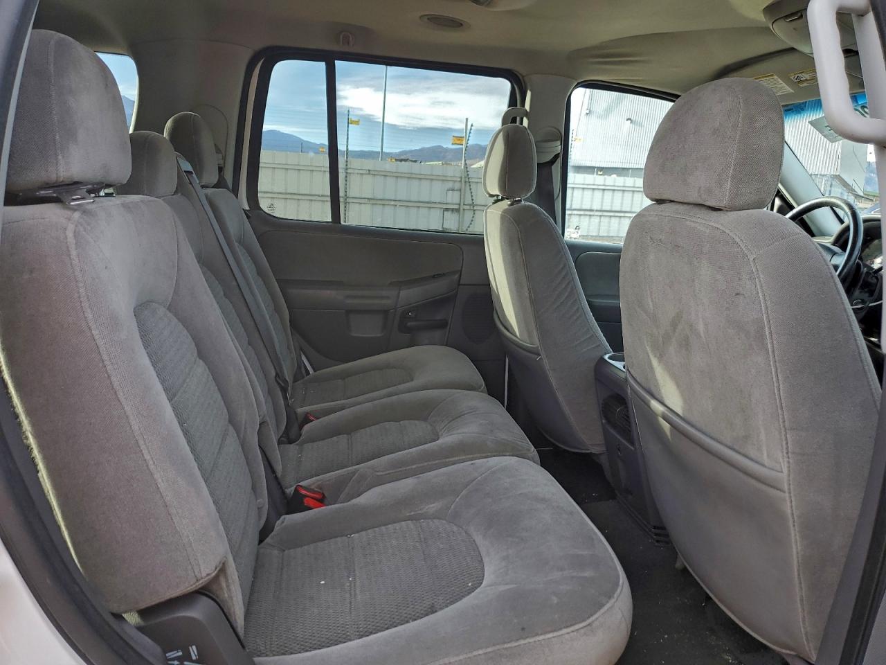 2005 FORD EXPLORER XLT photo 28