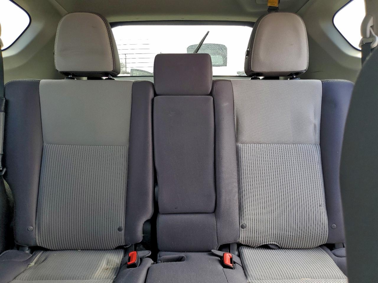 2014 TOYOTA RAV4 XLE photo 10