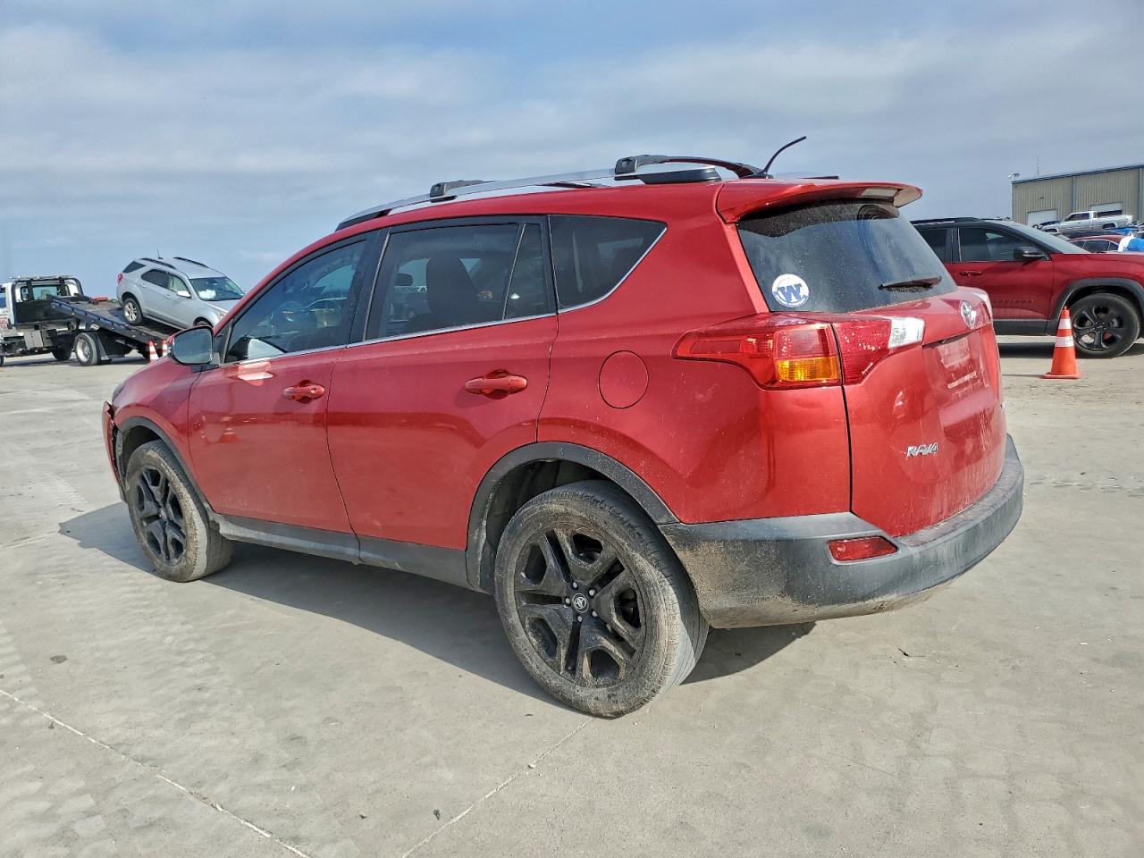 2014 TOYOTA RAV4 XLE photo 2