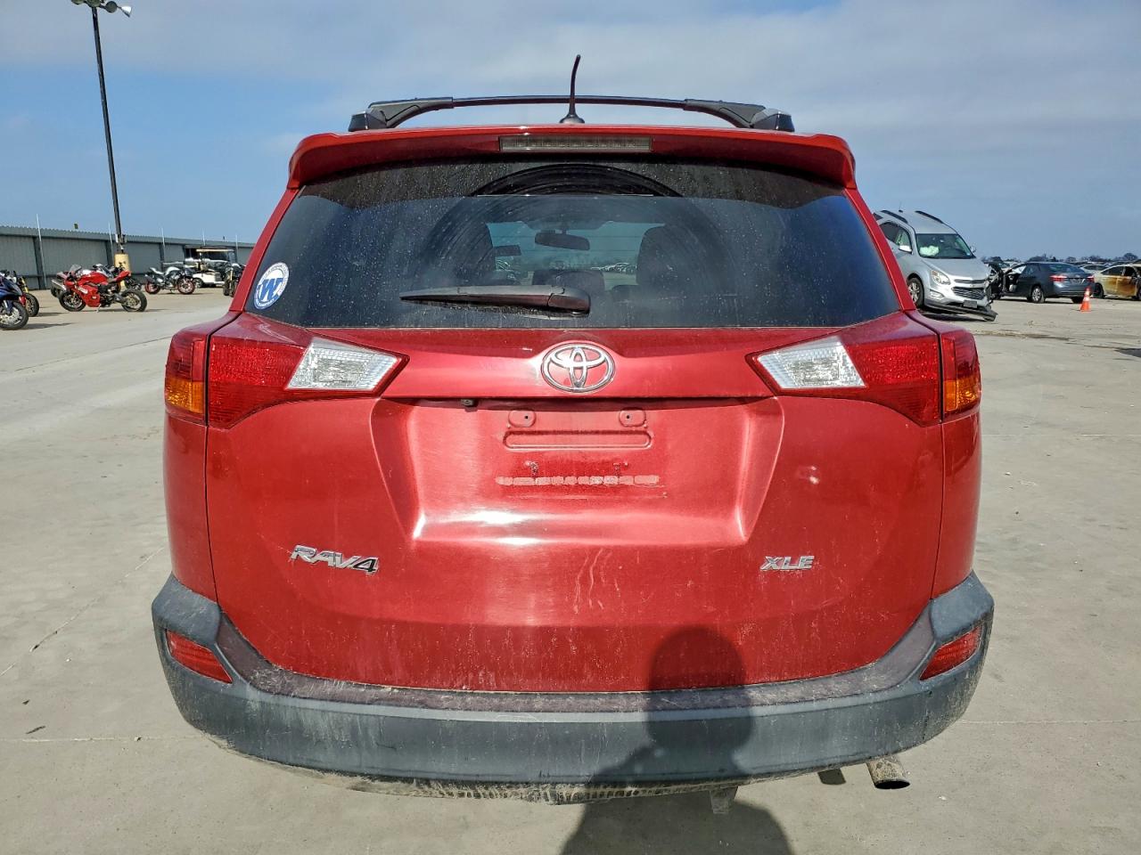 2014 TOYOTA RAV4 XLE photo 6