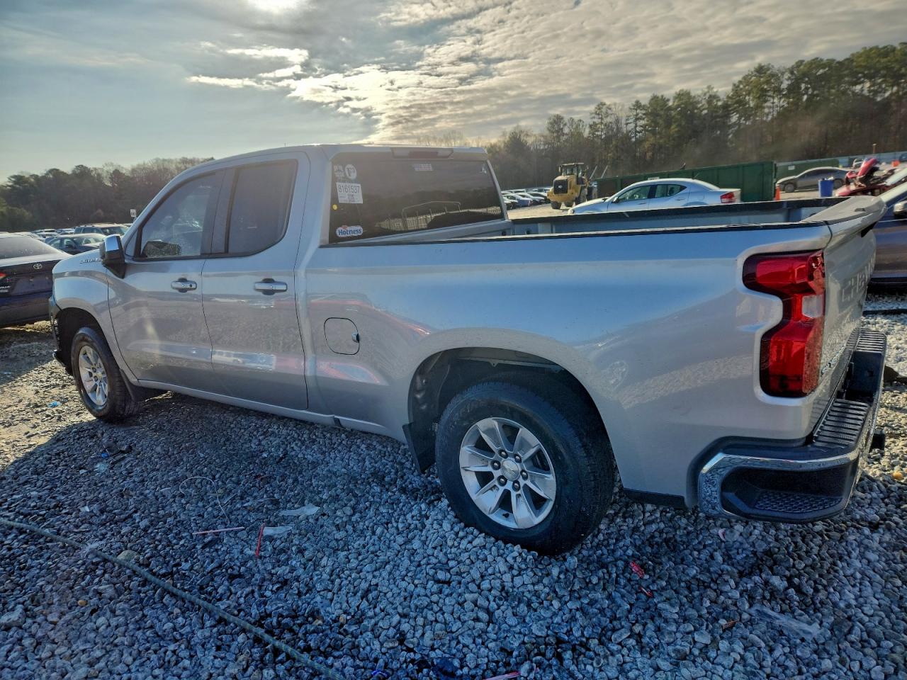 2019 CHEVROLET SILVERADO C1500 LT photo 2