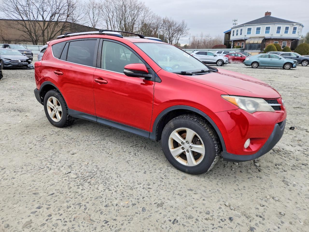2014 TOYOTA RAV4 XLE photo 4
